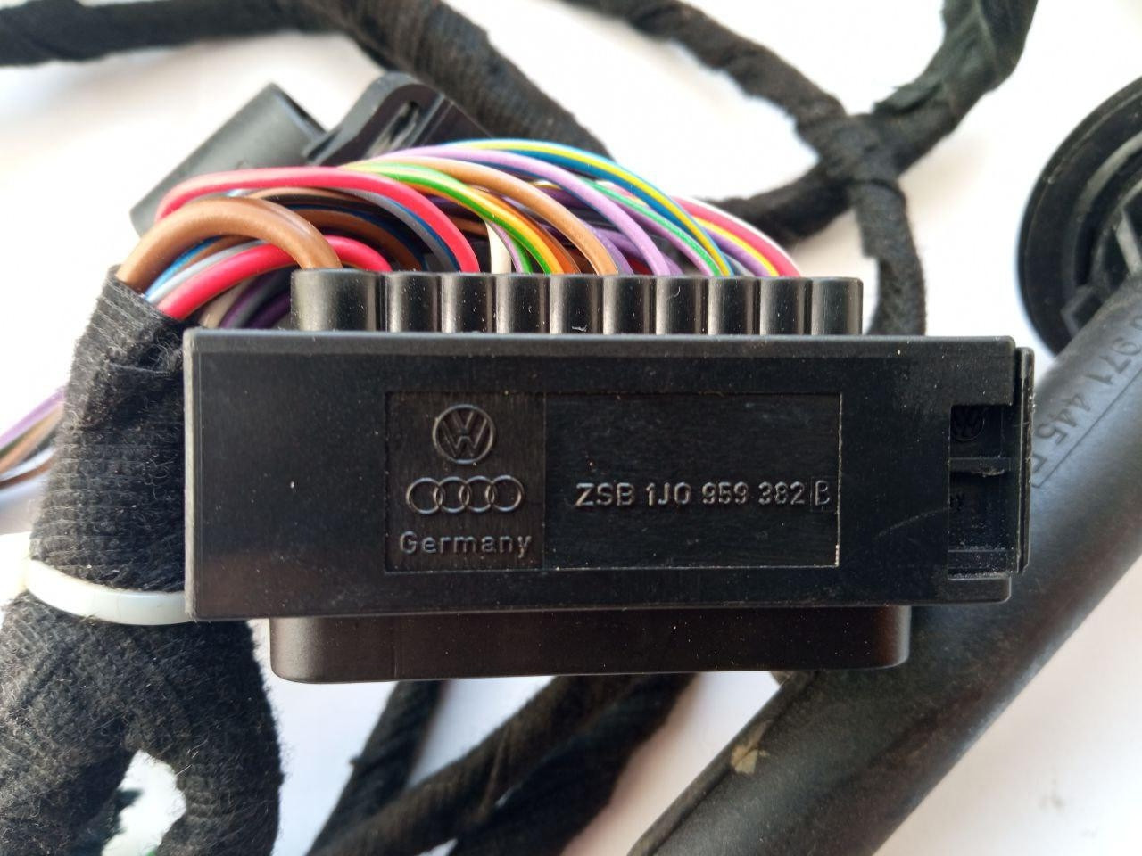 Комплект дротів Volkswagen / Audi ZSB 1J0 959 382 B / ZSB1J0959382B