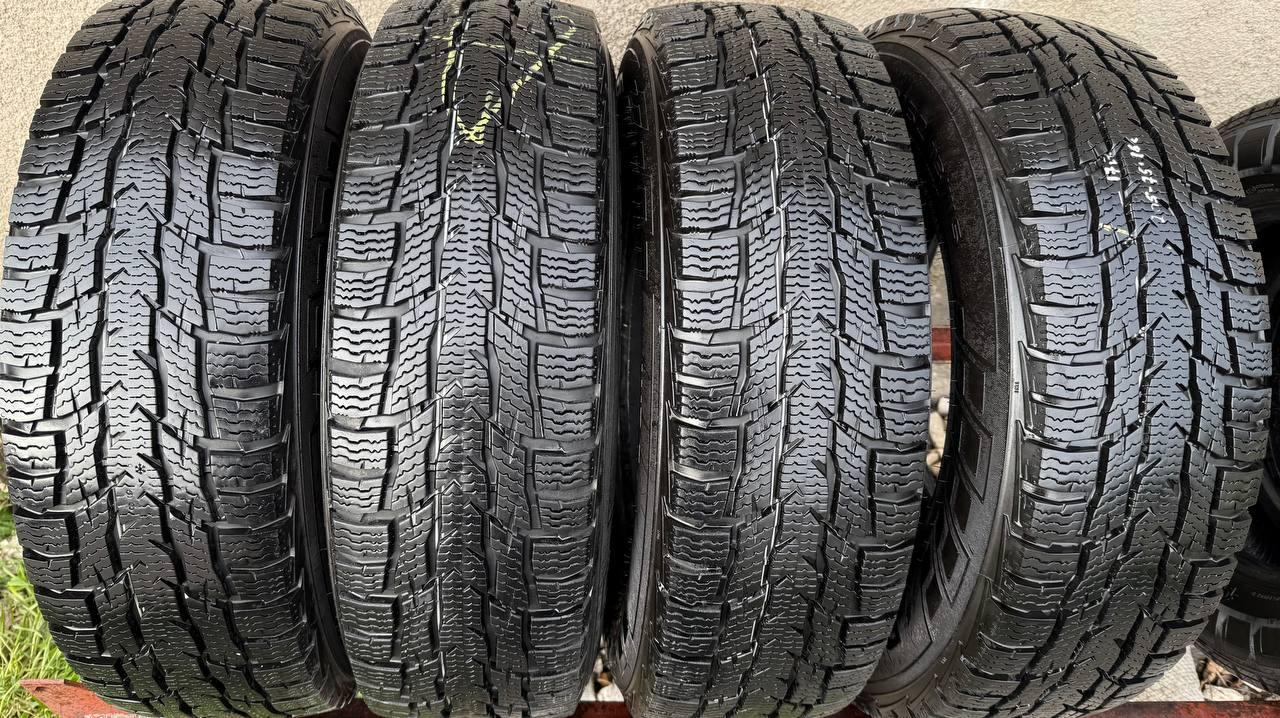 Шини б у 205/75R16c NOKIAN WRC3 зима