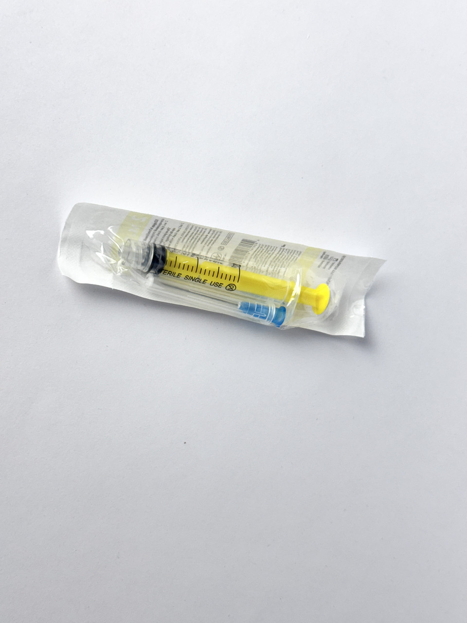 Шприц Luer Lock 5 мл із голкою, 23G (0,6x25 мм) 3-х комп. одноразовий. стер.