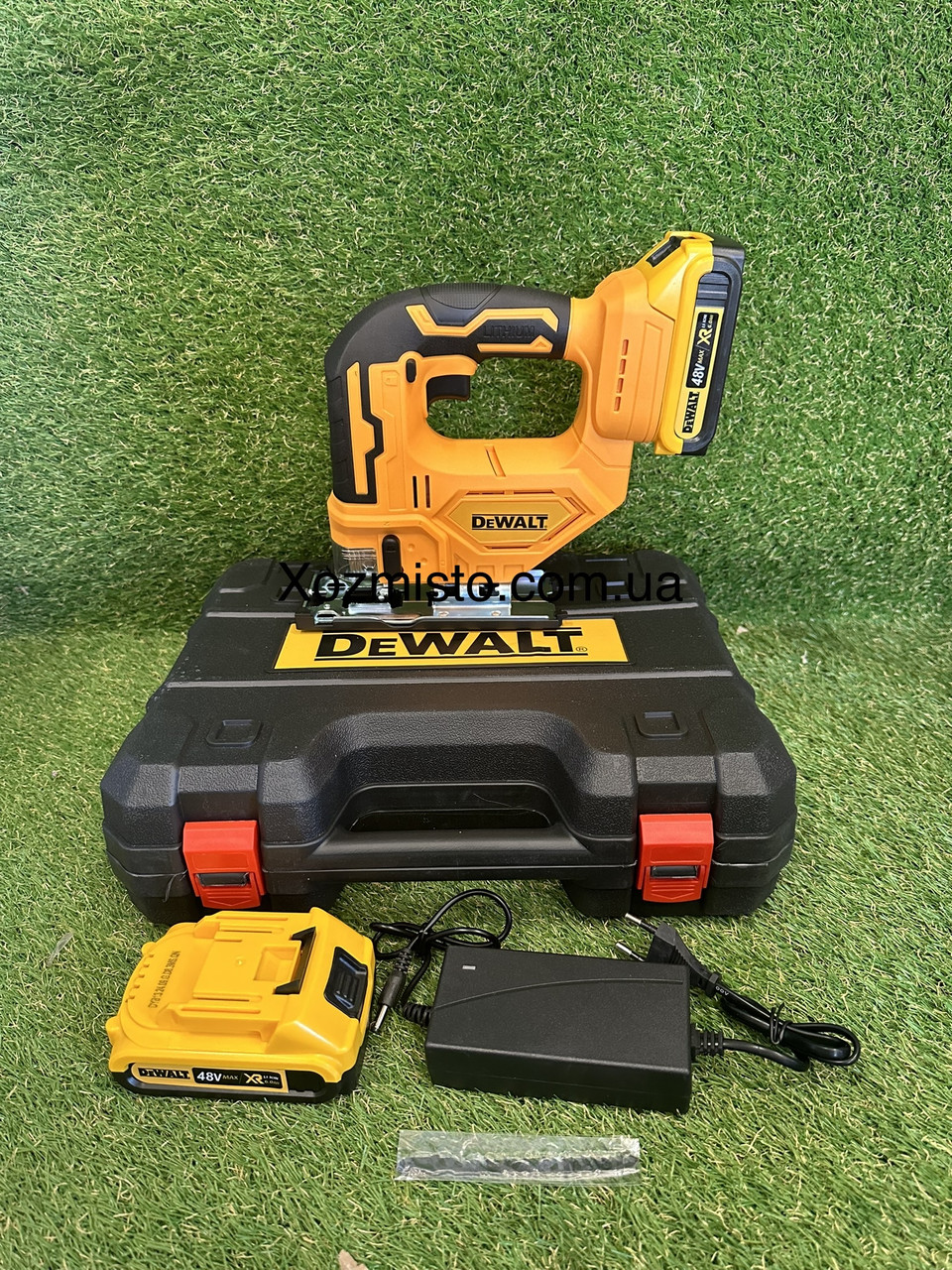 Акумуляторний лобзик DeWalt DCS331B (48V, 6AH). АКБ лобзик Деволт