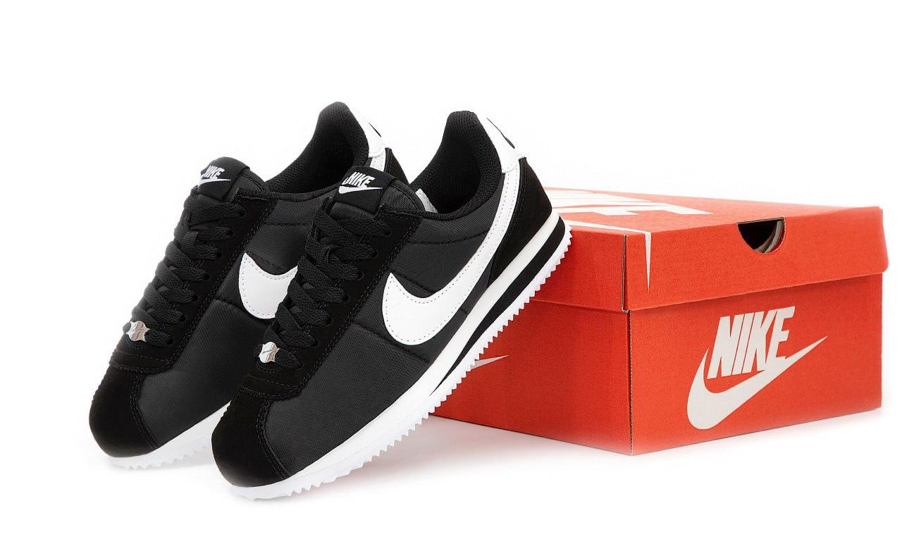 Жіночі кросівки Nike Cortez Black White Найк Кортез чорні з білим знаком замша текстиль весна літо