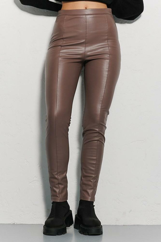 Жіночі коричневі лосини зі шкірозамінника зі швами по центру Modna KAZKA MKAR35005-1, фото 1