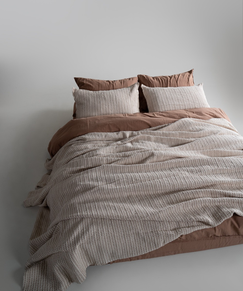 Покривало з наволочками Limasso 240×260 см. Azure Bej