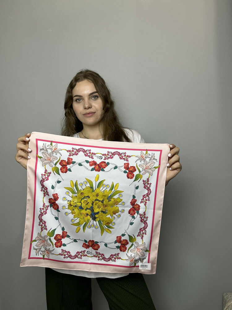 Хустка жіноча "Весняна" 50х50 см MKNCH100623-9