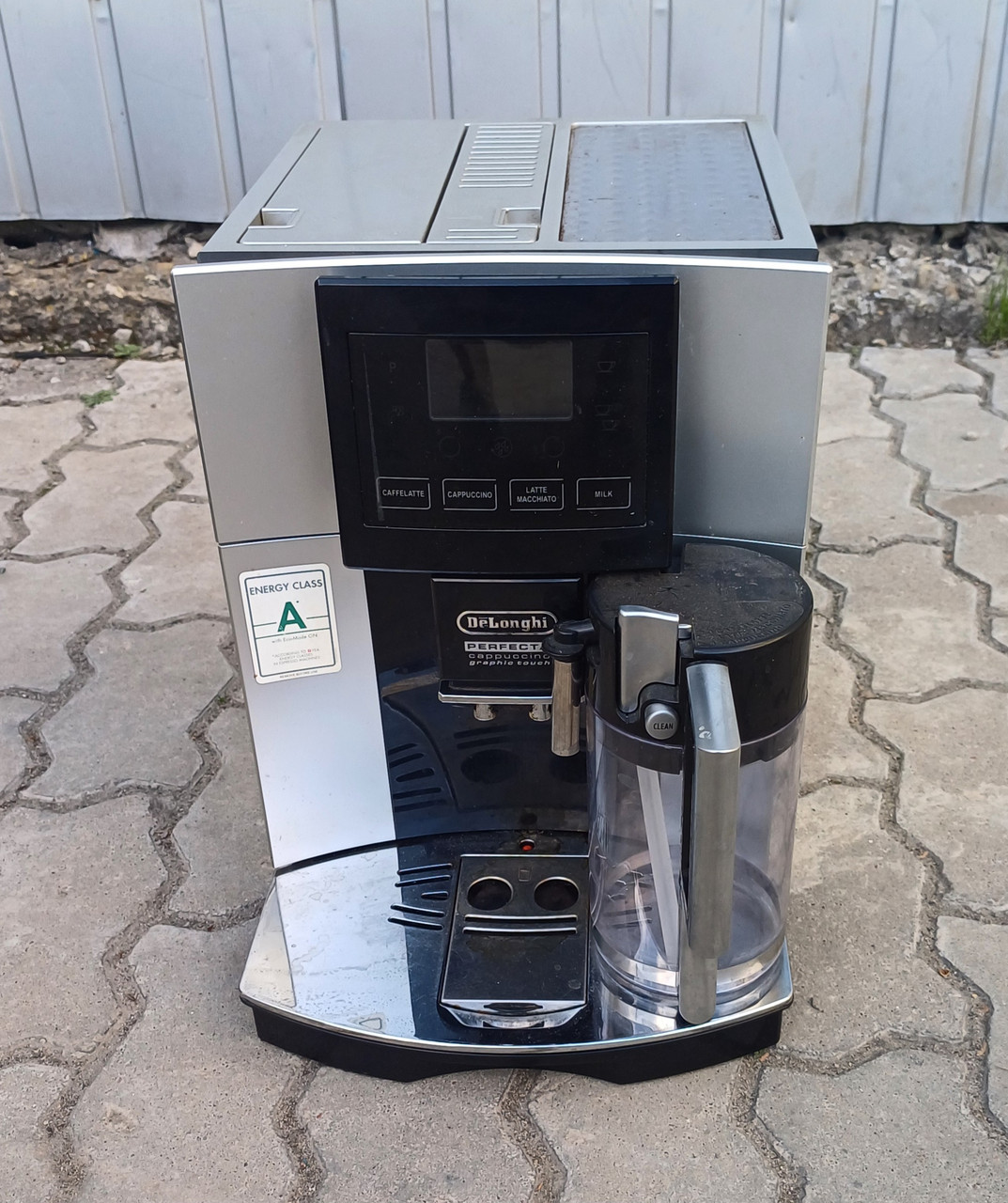 Кавомашина Delonghi Perfecta Cappuccino Graphic Touch ESAM 5600 срібна