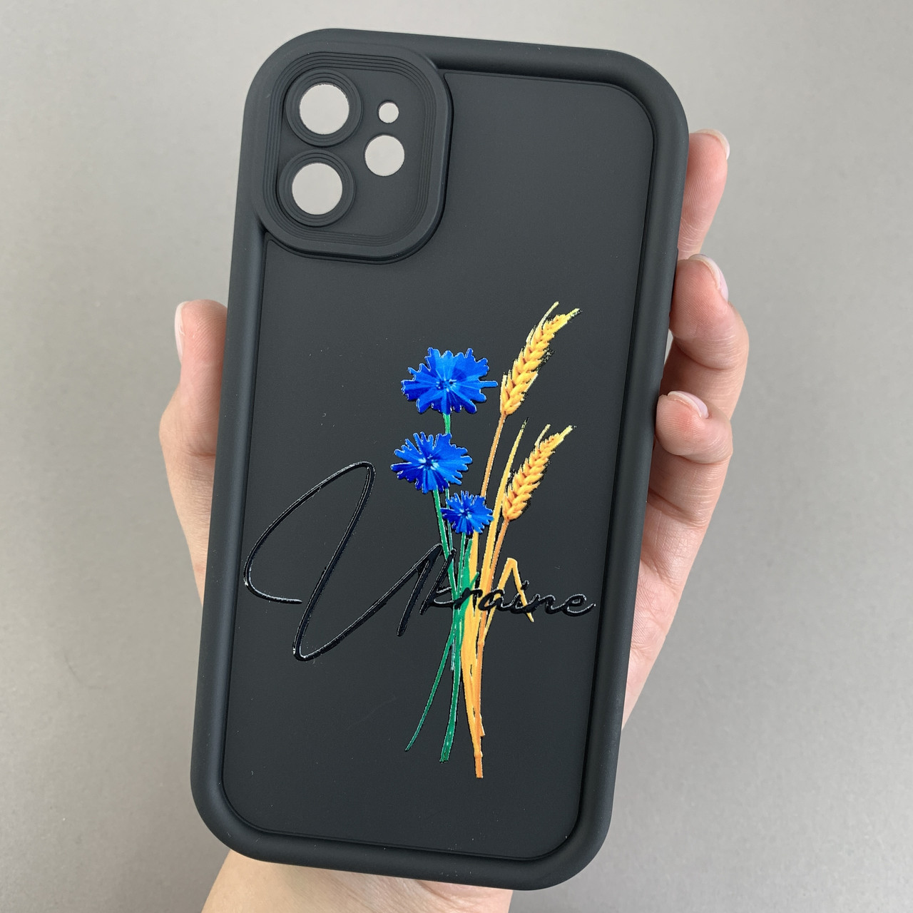 Чохол для Apple iPhone 11 з високими бортами з принтом Україна на телефон айфон 11 чорний q06t