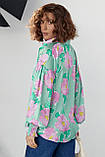 Шовкова блуза на гудзиках з візерунком у квіти - салатовий цвет, S (є розміри), фото 2