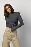 Трикотажний жіночий гольф з драпіруванням і написами - темно-сірий цвет, ONE SIZE (є розміри), фото 5