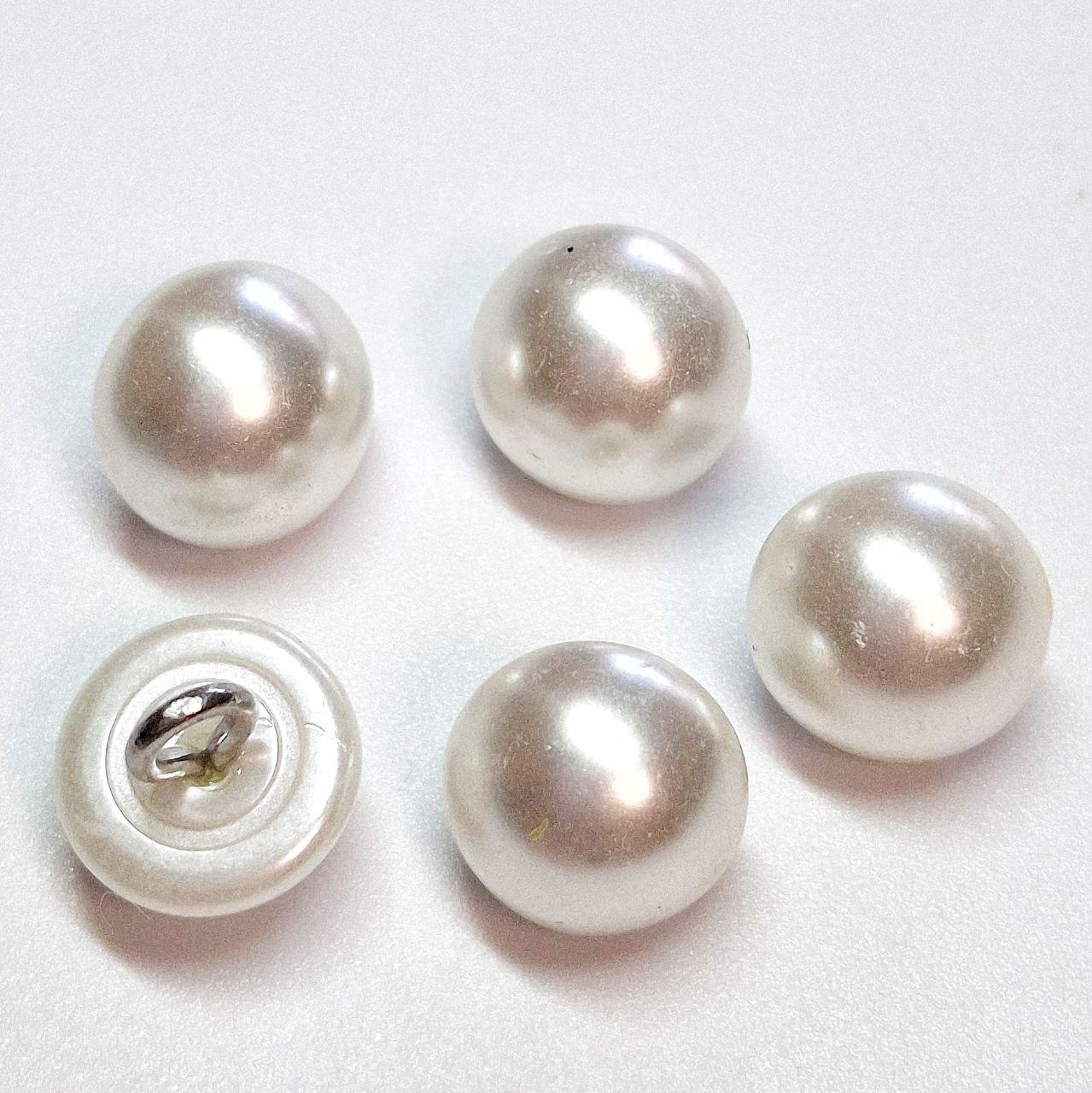 Гудзик 19мм перлинний білий природній напівсфера на металевій ніжці, фото 1