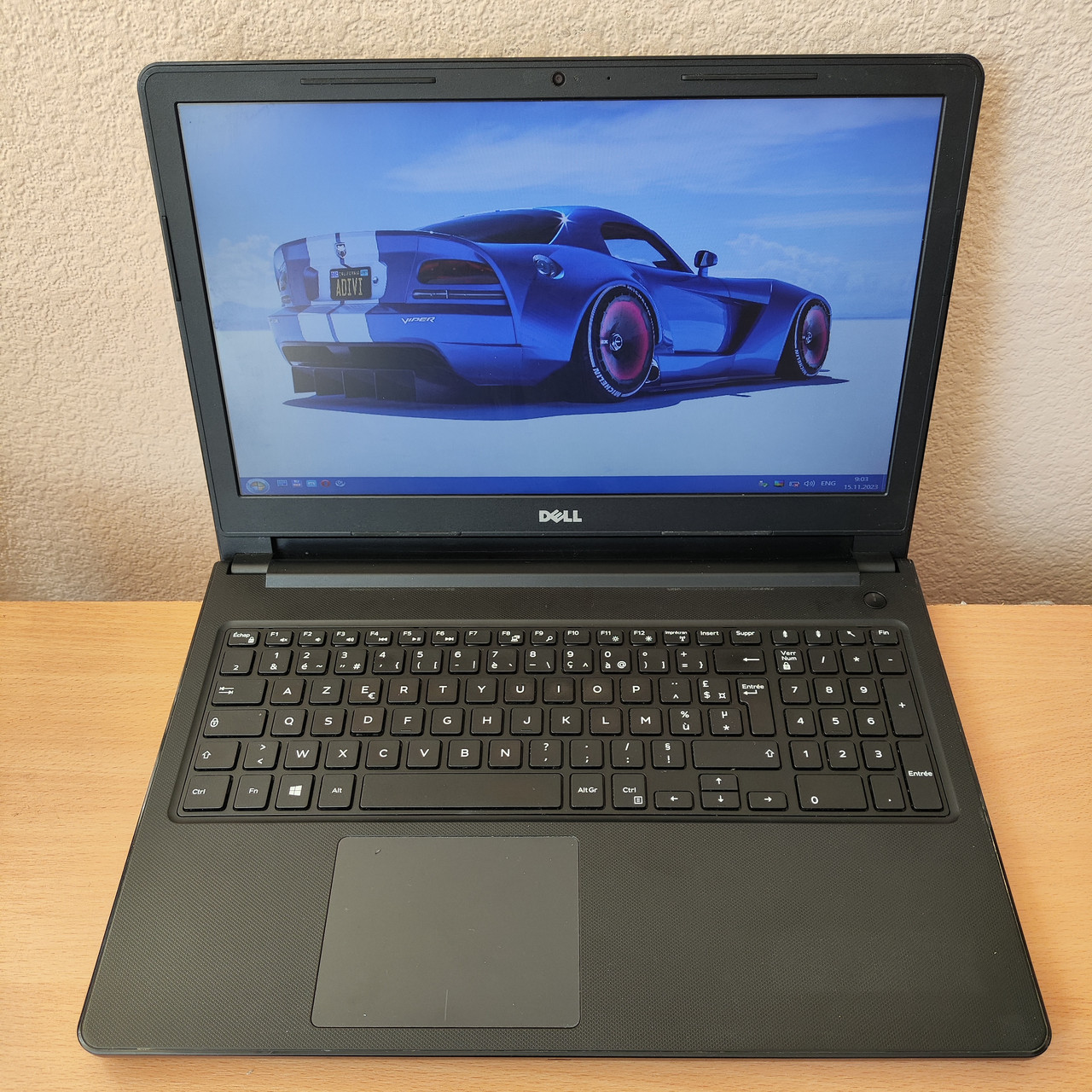 Ноутбук DELL Vostro 15 5100 15.6" i3-7100U/4 GB DDR4/SSD 120 Gb/HD 620