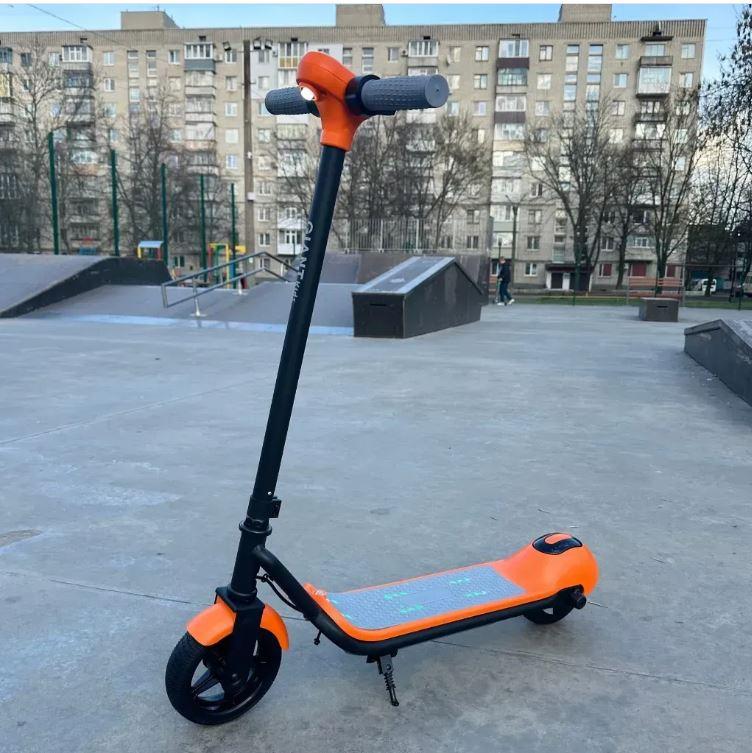 Дитячий електросамокат GIANT Kids ES2 Рожевий / Синій / Помаранчевий з LED підсвіткою і екраном