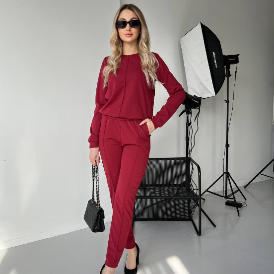 Модний брючний костюм жіночий весняний бордовий прогулянковий літній костюм жіночий трикотажний костюм двійка весна, фото 1