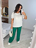 Жіночий легкий прогулянковий костюм батал: зелені лляні штани та молочна футболка зі штапелю, фото 5