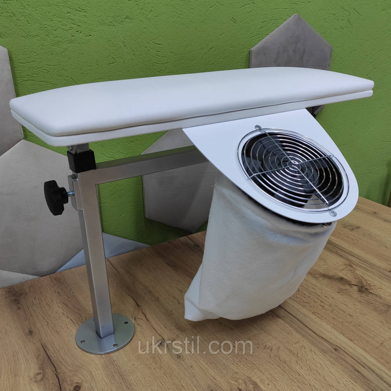 Витяжка для педикюру з підставкою Tertio 7, фото 1