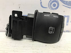 Кнопки керма Renault Megane 3 1.5 DIESEL K9K 2009 (б/у)