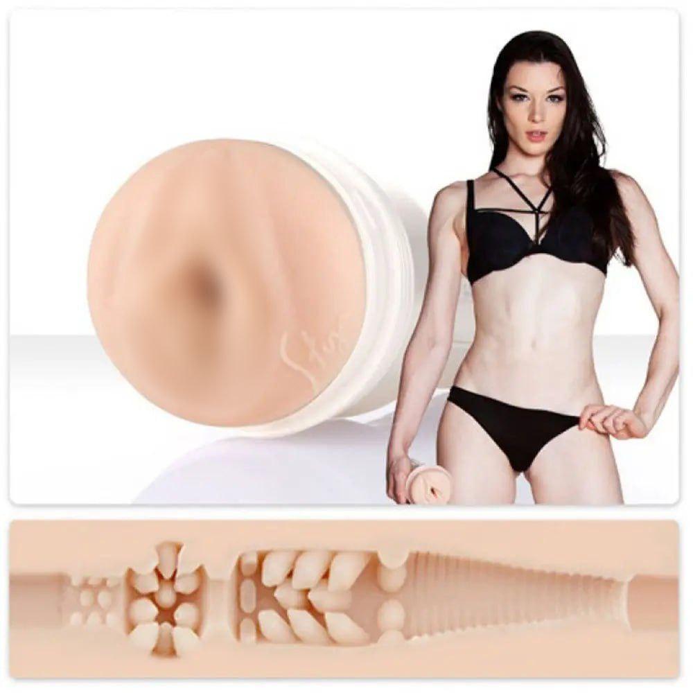 Мастурбатор вагіна в колбі Fleshlight Stoya реалістичний з кібершкіри, тілесний Кітті