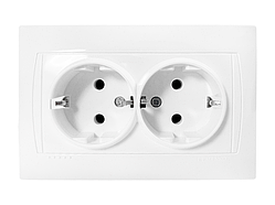 Розетка  кераміка 2-на з заземленням Сакура біла LMR1018 Лємансо
