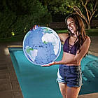 Пляжний надувний м'яч 61 см з LED підсвічуванням Планета Земля Bestway 31045 Надувний м'яч для басейну, фото 5