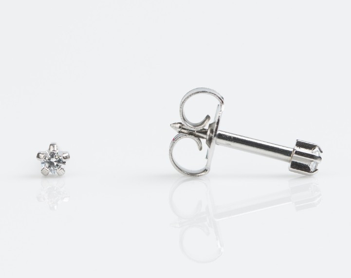 Сережки-гвоздики Studex Cubic Zirconia напівкоштовний камінь цирконій розмір міні, оправа срібло, 2мм. M100W