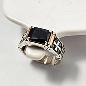 Перстень зі срібла з золотими напайками оніксом орнаментом і чорнінням