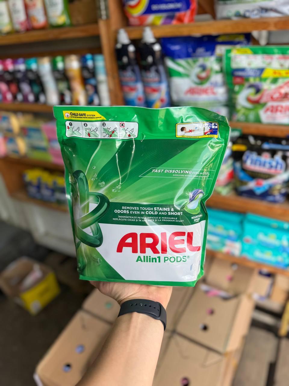 Універсальні капсули для прання Ariel All in One Universal 60шт
