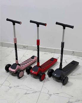 Самокат триколісний MC-8108 регульований, складний, з підсвічуванням та музикою, різні кольори