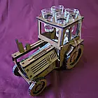 Підставка для вина з дерева переносна, Трактор з бочкою-графином та чарками, Хатинка, фото 2