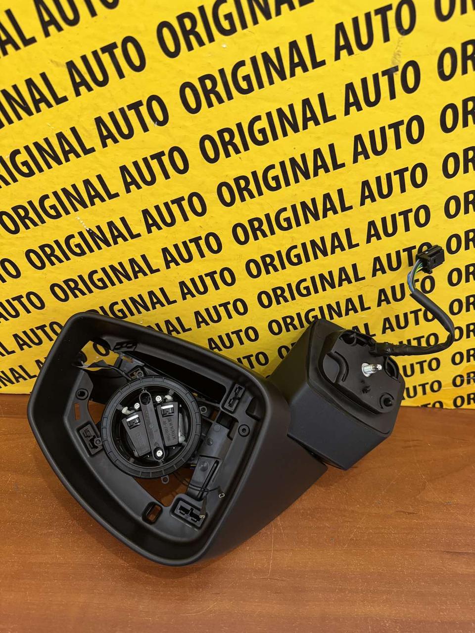 Дзеркало заднього виду праве RENAULT: Scenic III (JZ) 09-16, 963017468R
