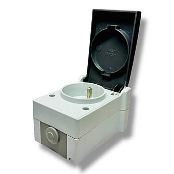 Розетка з кришкою садова із заземленням 16A IP44