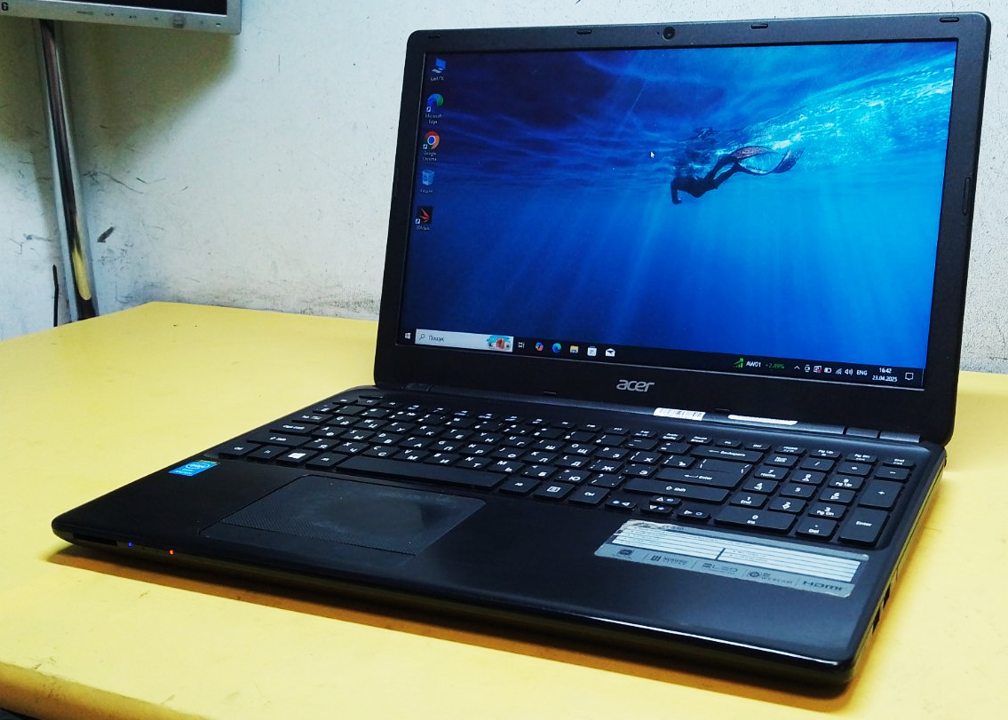Acer Aspire ES1-510 [4х ядерний Pentium N3520,256SSD,8Gb, новий акб] відновлений
