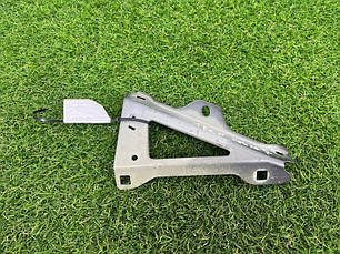 Кріплення крила Jeep