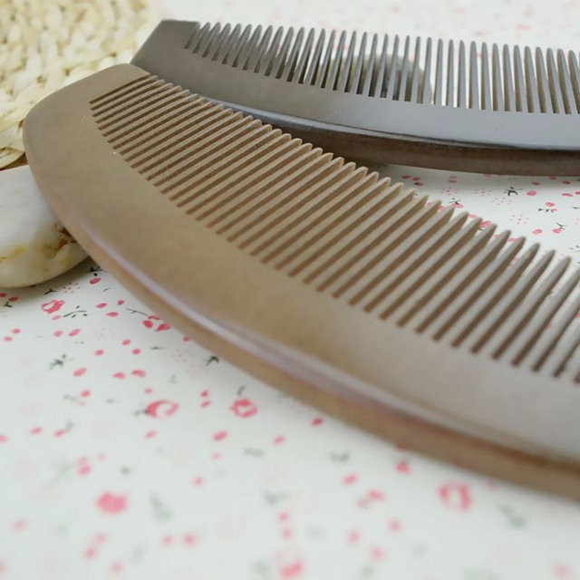 Гребінець із дерева сандал натуральний, фото 1