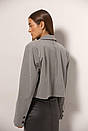 Укорочений жіночий жакет сірий в тонку смужку MKAR69226-3, фото 4
