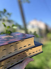 Паралельна українсько-англійська Біблія вишневого кольору. Parallel Ukrainian-English Bible, шкіра, фото 5