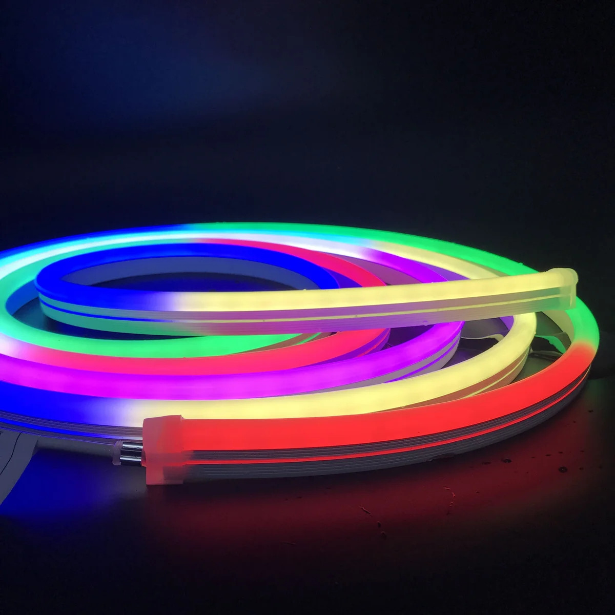 Світлодіодний неон 6x12 IP68 12V RGB Pixel Full Color