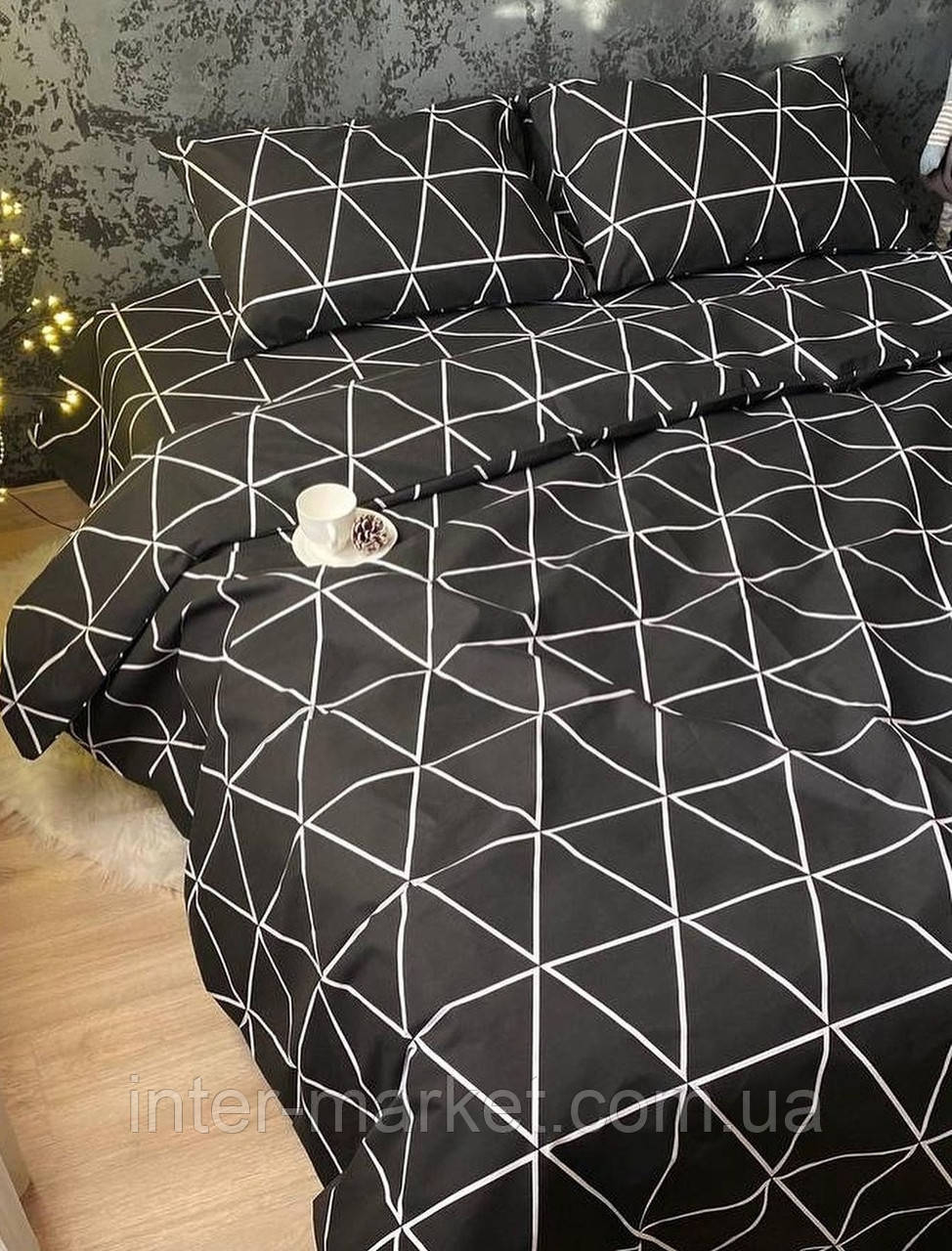 Євро комплект якісної постільної білизни Бязь Gold Lux 200*220 " ЧЕРНИЙ ТРИКУТНИК"