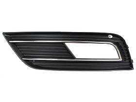 Audi A4 B8 FL 11-15 передня решітка у бампер з протівотуманкамі ліва