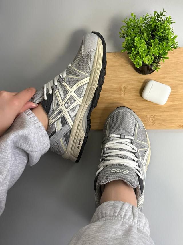 Asics Gel-Kahana 8 Grey Beige