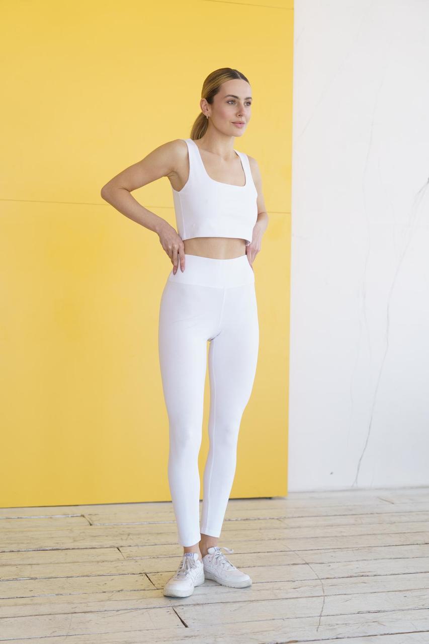 Жіночий літній комплект Топ + Лосини білий спортивний костюм на літо, фото 1
