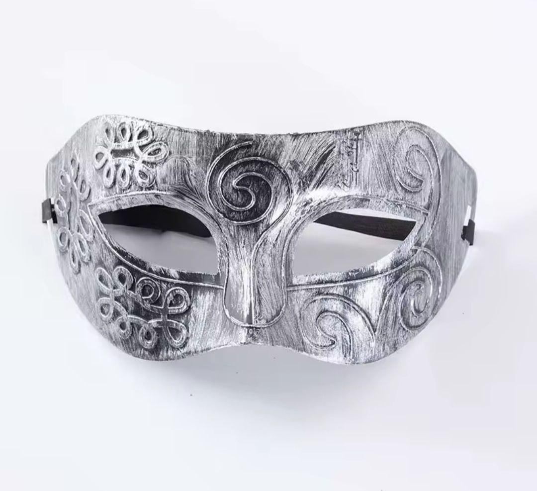 Маска карнавальна срібло 33