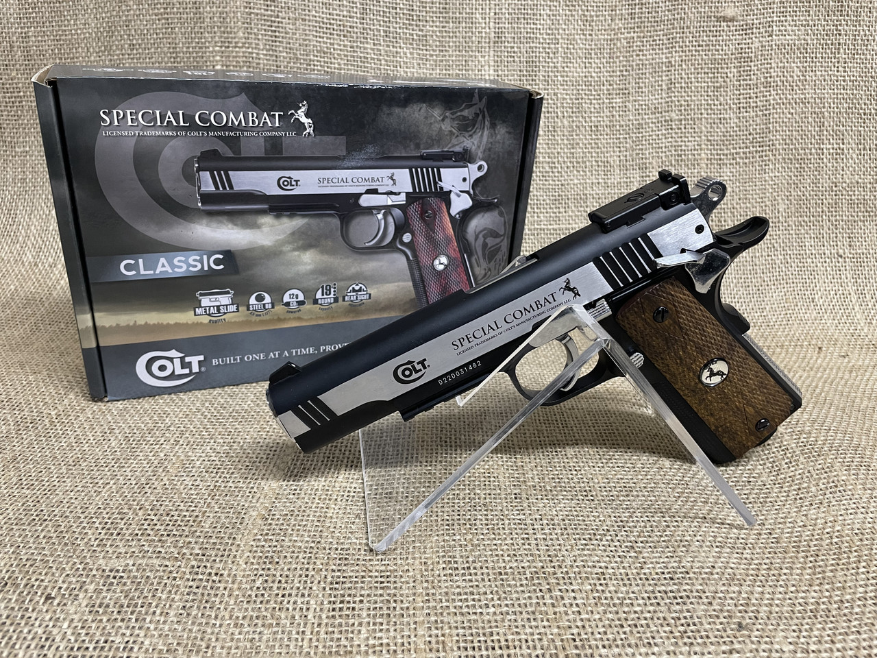 Пневматичний пістолет Umarex Colt Special Combat Classic кал.4,5мм tdi