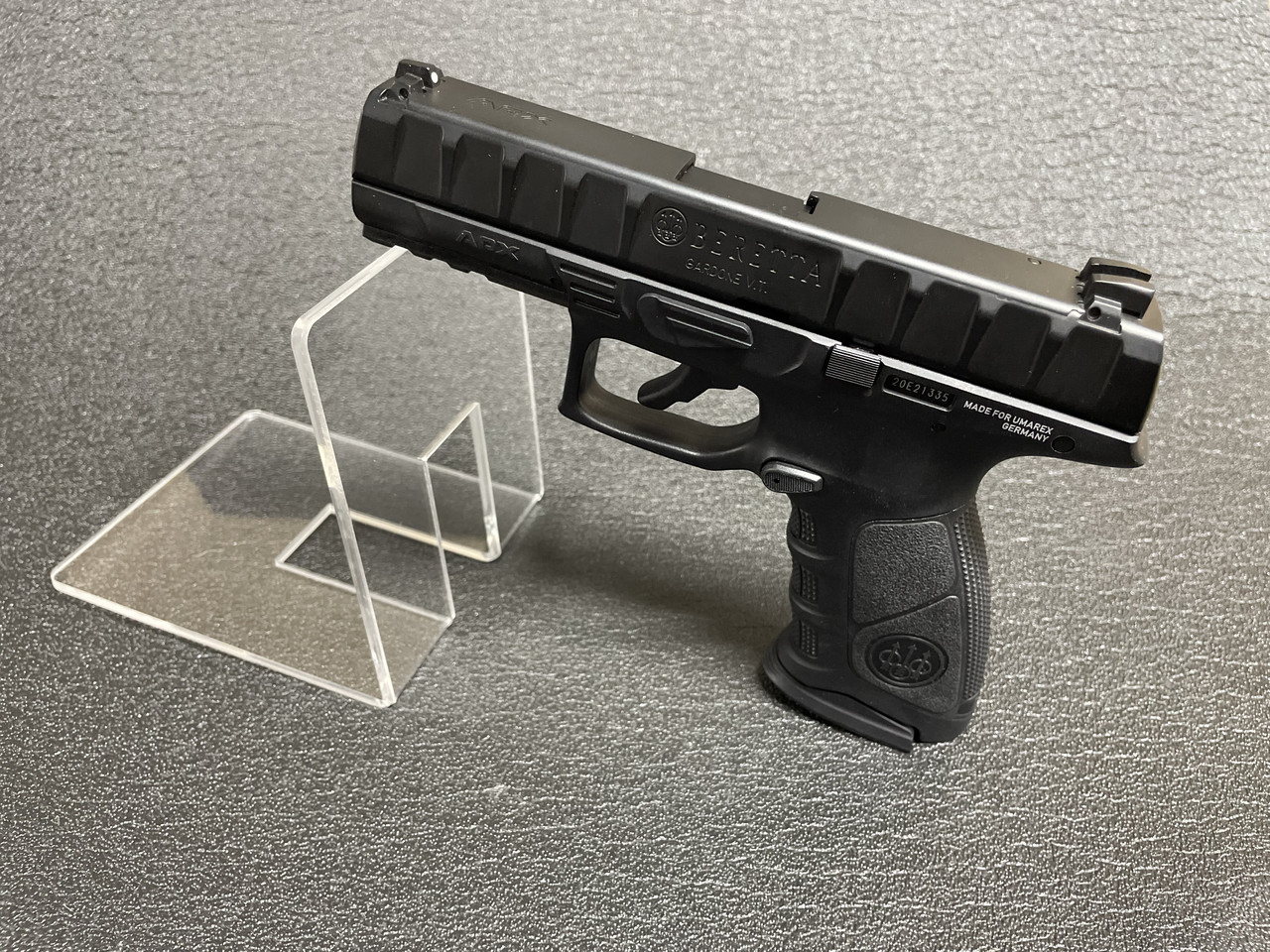 Пневматичний Пістолет Umarex Beretta APX Blowback кал.4,5мм 5.8327 tdi