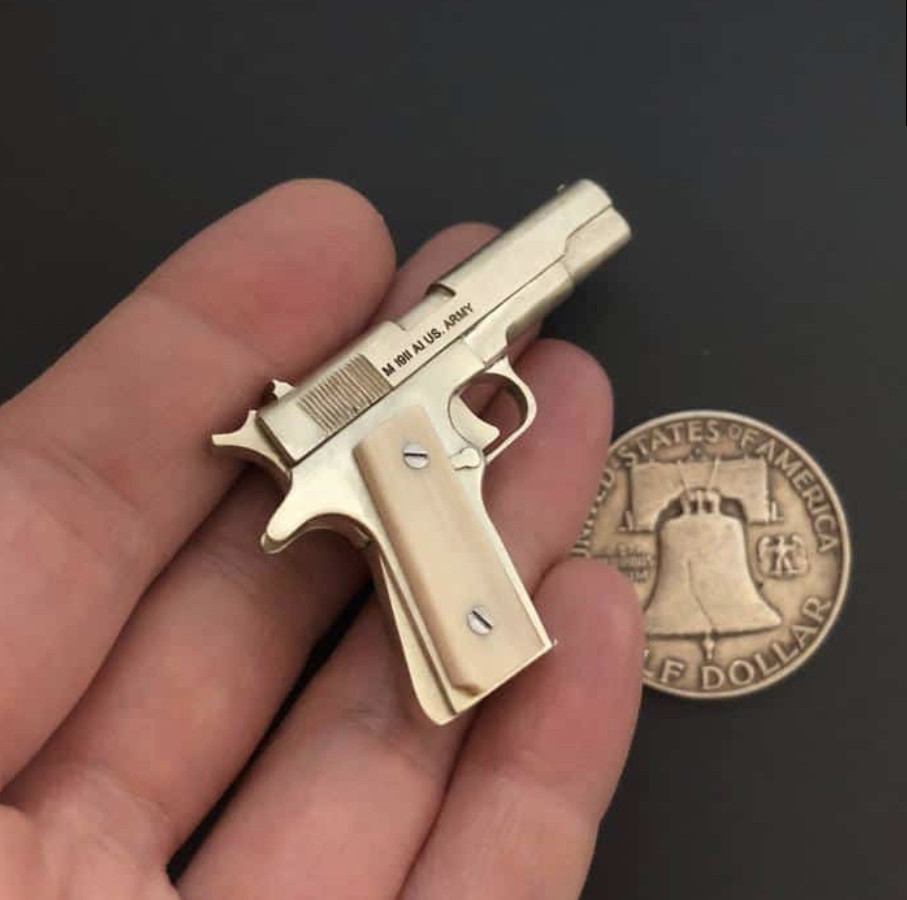 Модель Мініатюрна Стріляюча Модель Пістолета Colt 1911 В Масштабі 1:4 tdi