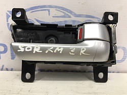 Ручка дверей внутрішня права Kia Sorento XM 2.2 DIESEL D4HB 2009 (б/у)