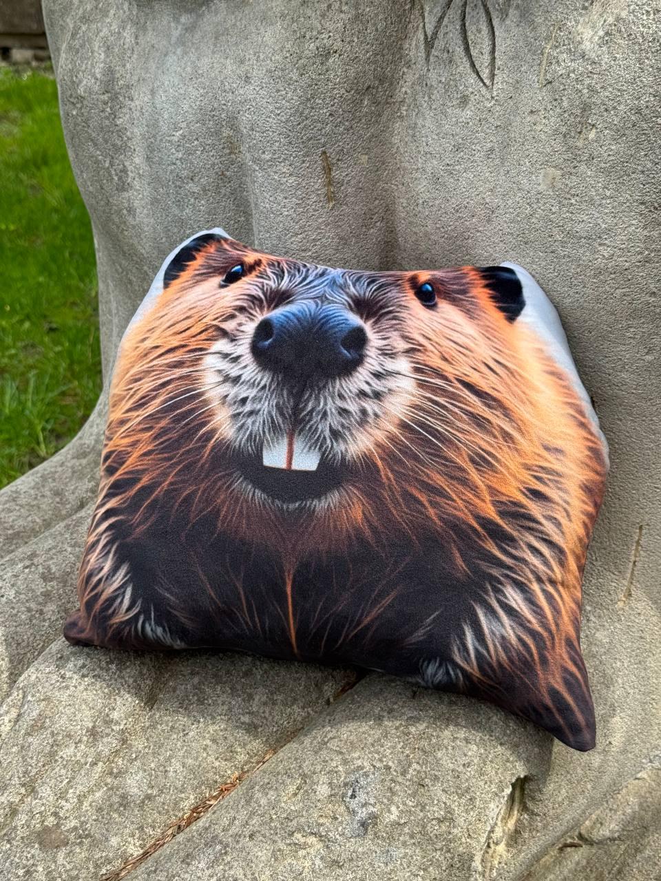 М'яка іграшка-подушка Бобер 3D обіймашка антистрес 30см, фото 1