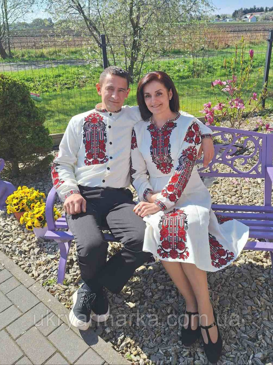 Комплект вишиванок сімейний "Світло щастя"