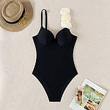 Суцільний купальник з твердою тримаючою чашкою. Закритий купальник з твердою чашкою і декоративними розочками, фото 6