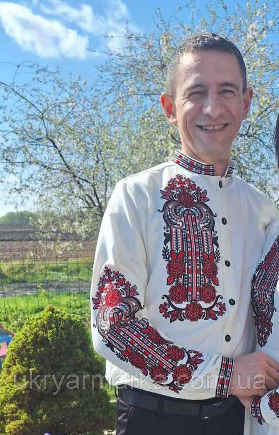 Вишита сорочка чоловіку з гудзиками "Щаслива мить"