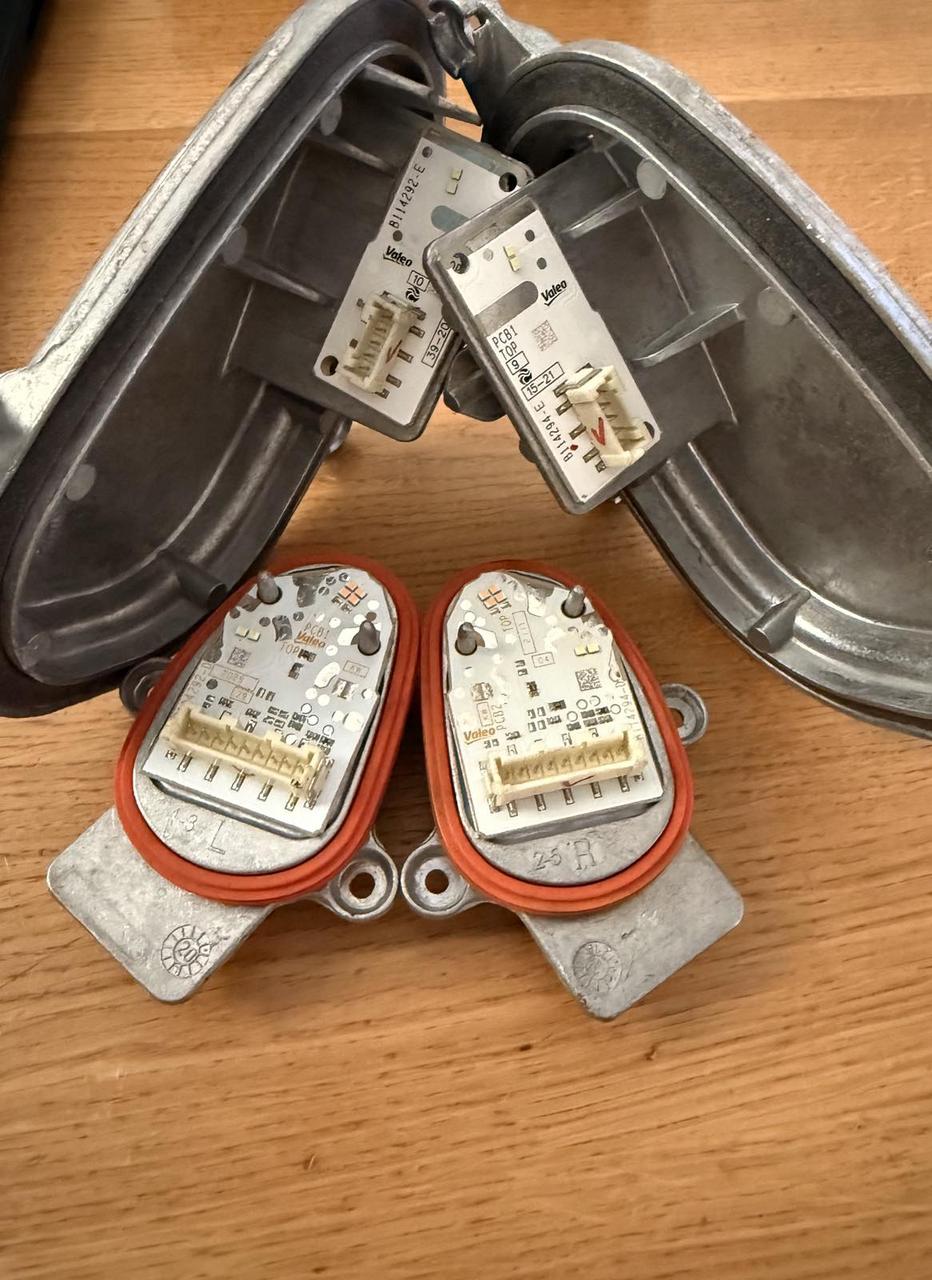 Оригінал Б/У LED модулі фар BMW X1 F48 LCI 63119477821 63119477822 63119477835 63119477836