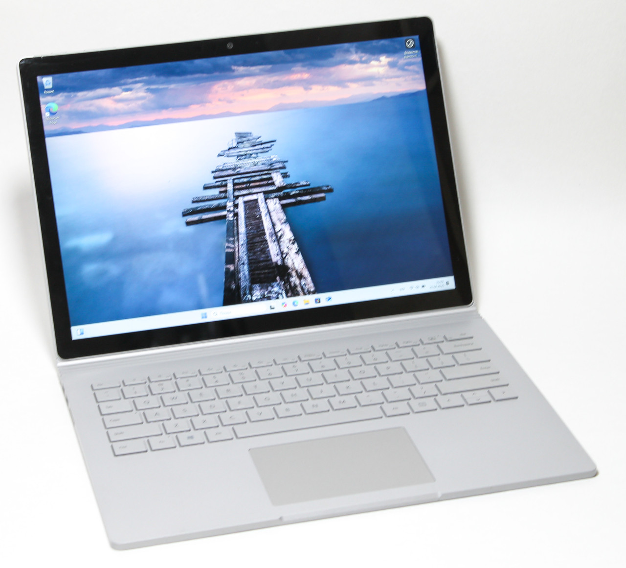 Microsoft Surface Book 2 13.5" 3000*2000 core i5 (7th Gen) 8Gb+256Gb Win11 Pro